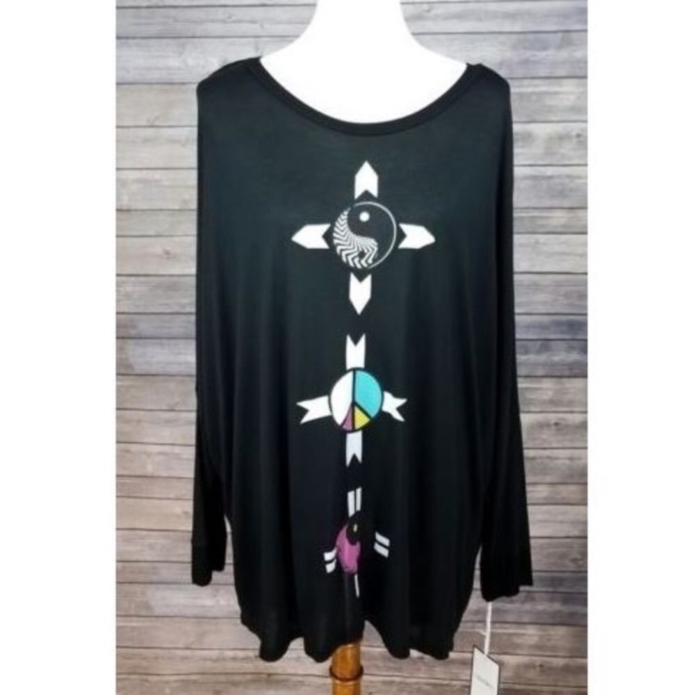 Lauren Moshi Oversized Yin yang peace top